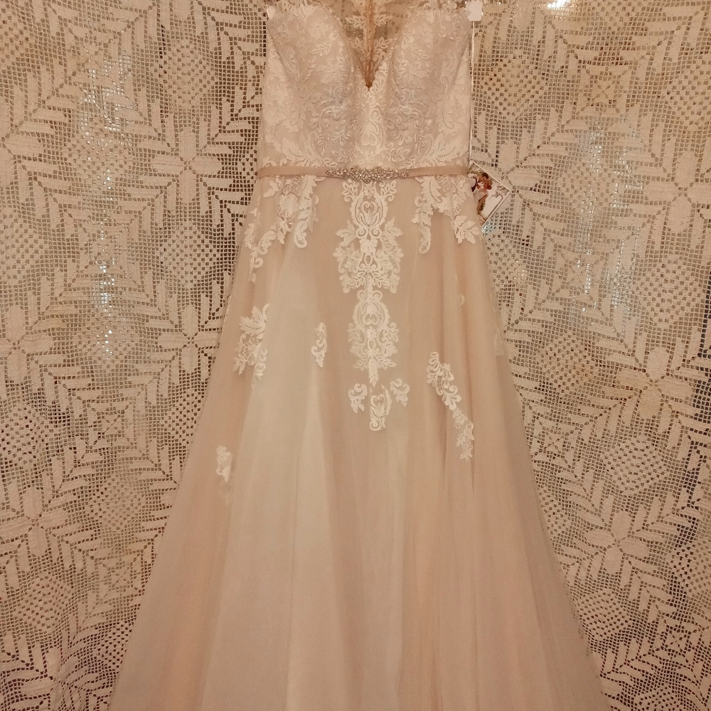 Wedding gown